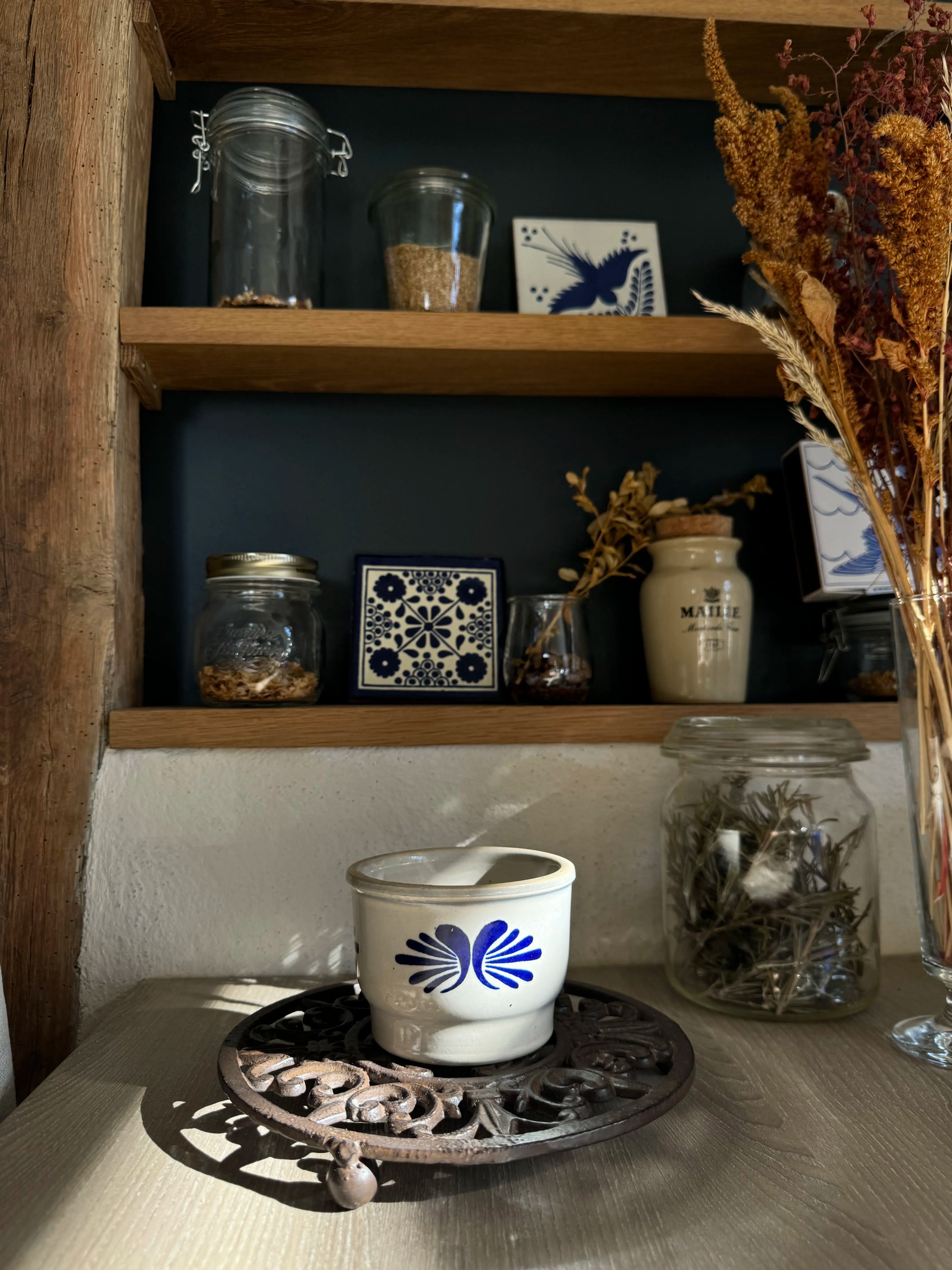 Petit pot en grès bleu