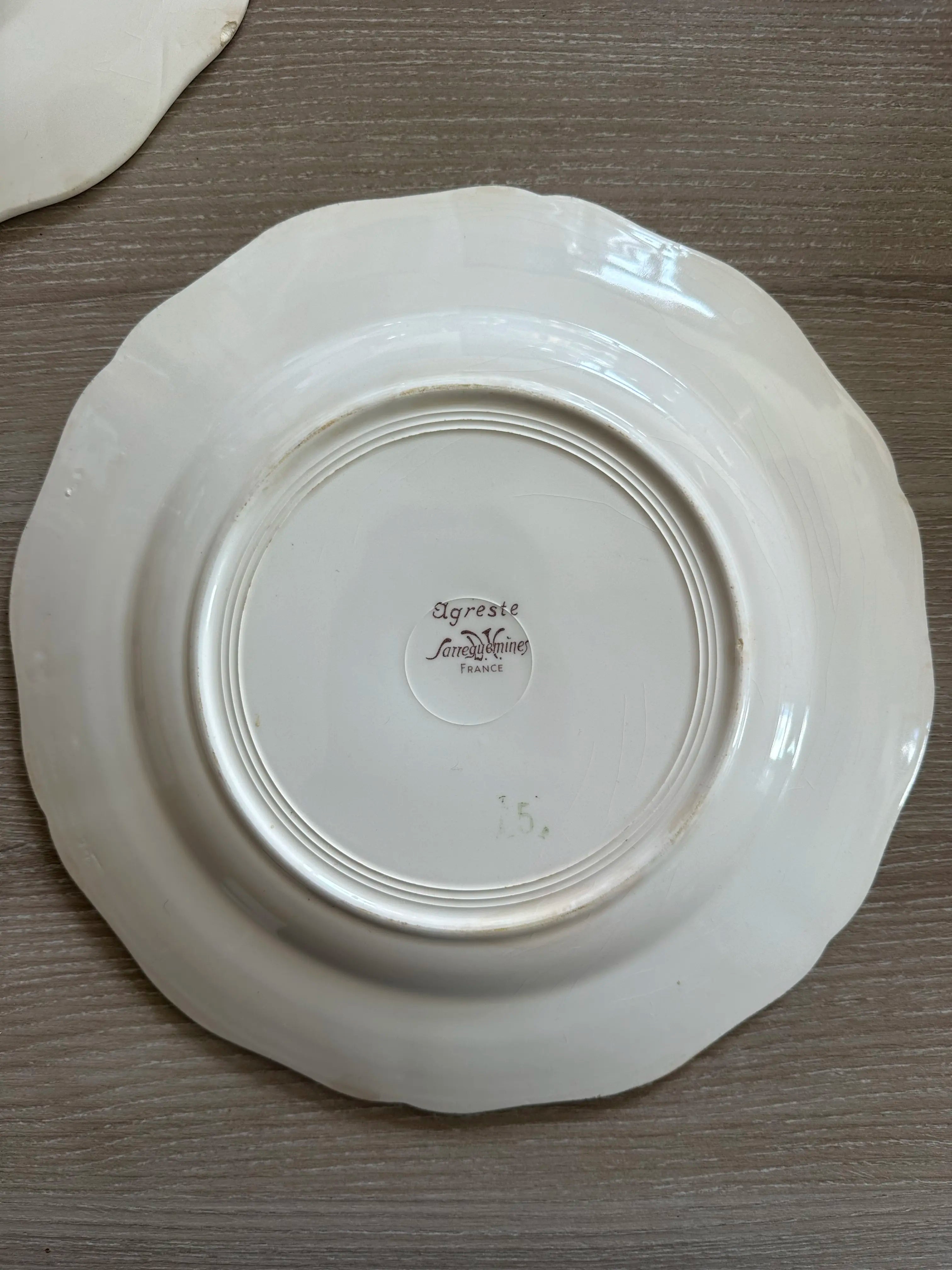 Grandes assiettes décoratives Sarreguemines modèle “Agreste”