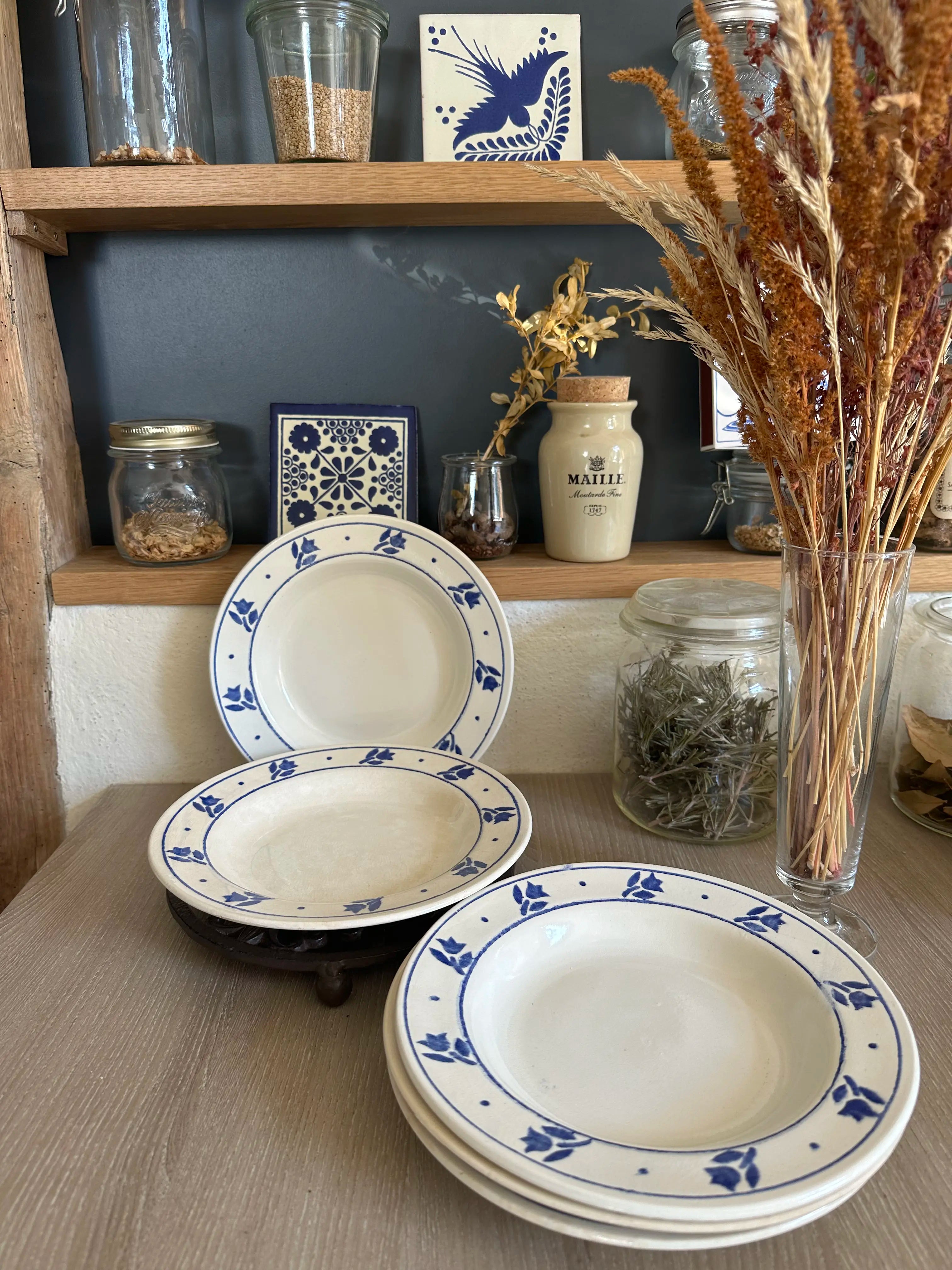 Assiettes creuses en faïence vintage - Décor bleu floral