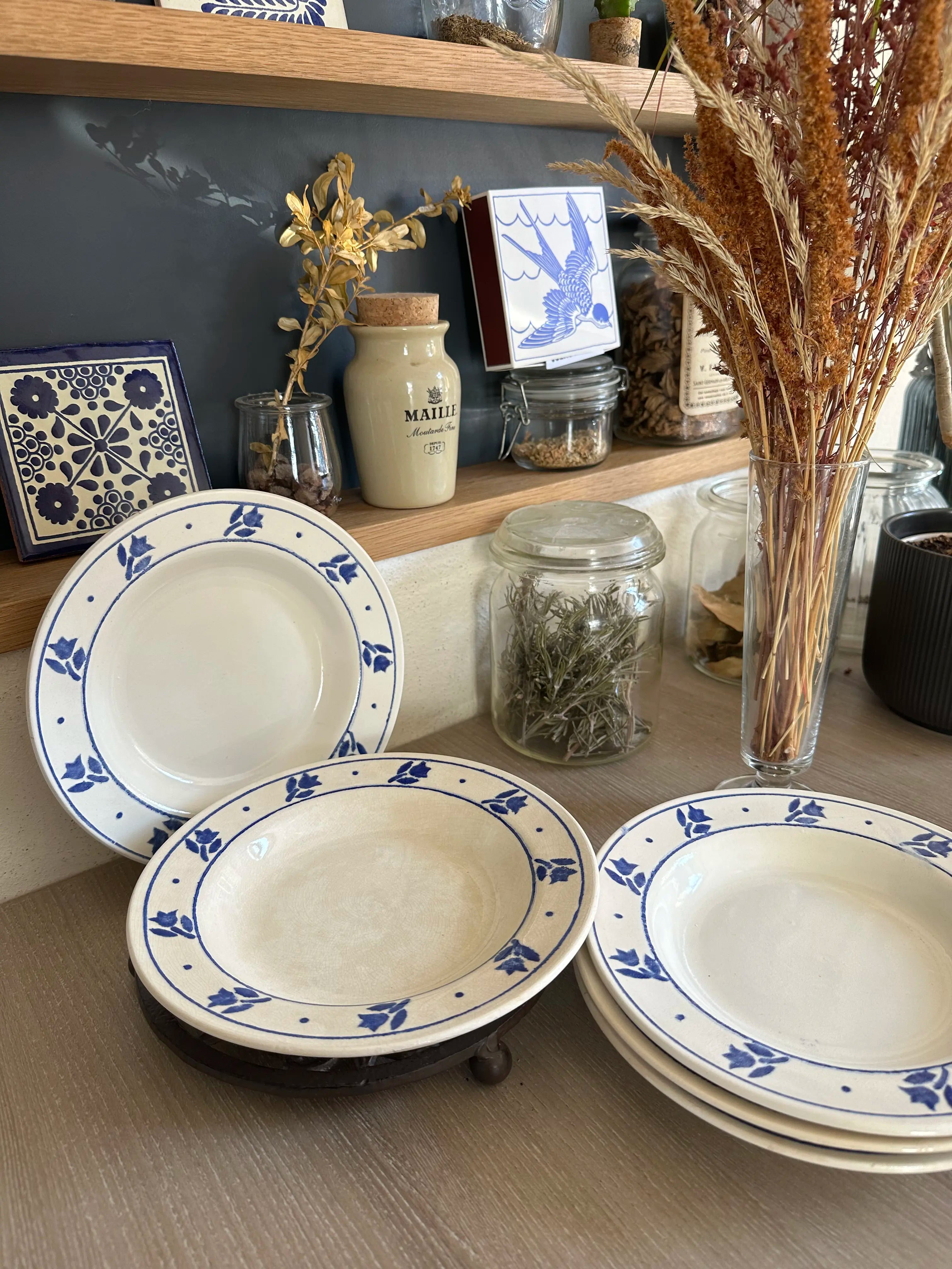 Assiettes creuses en faïence vintage - Décor bleu floral