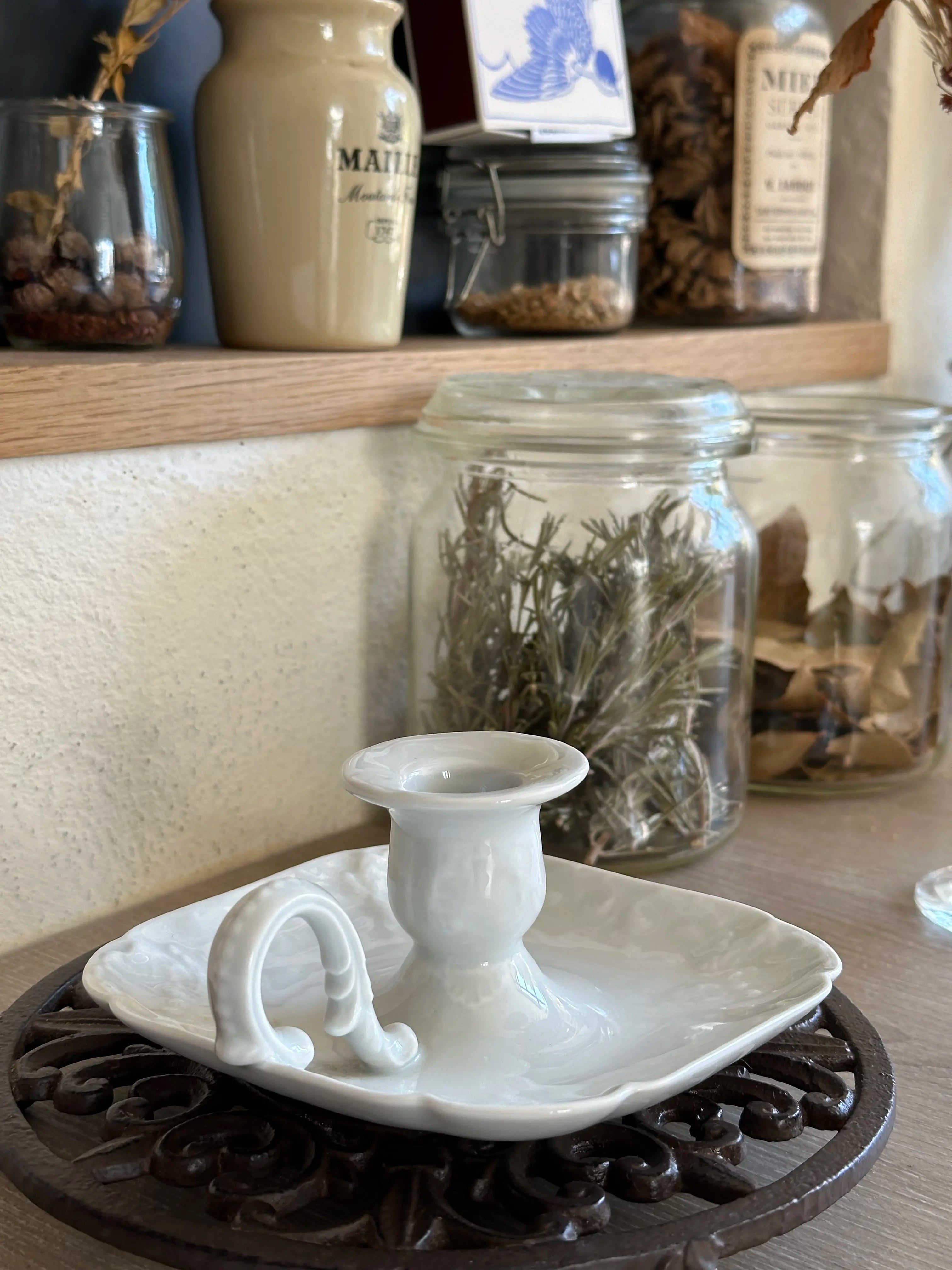 Bougeoir en porcelaine blanche Pillivuyt