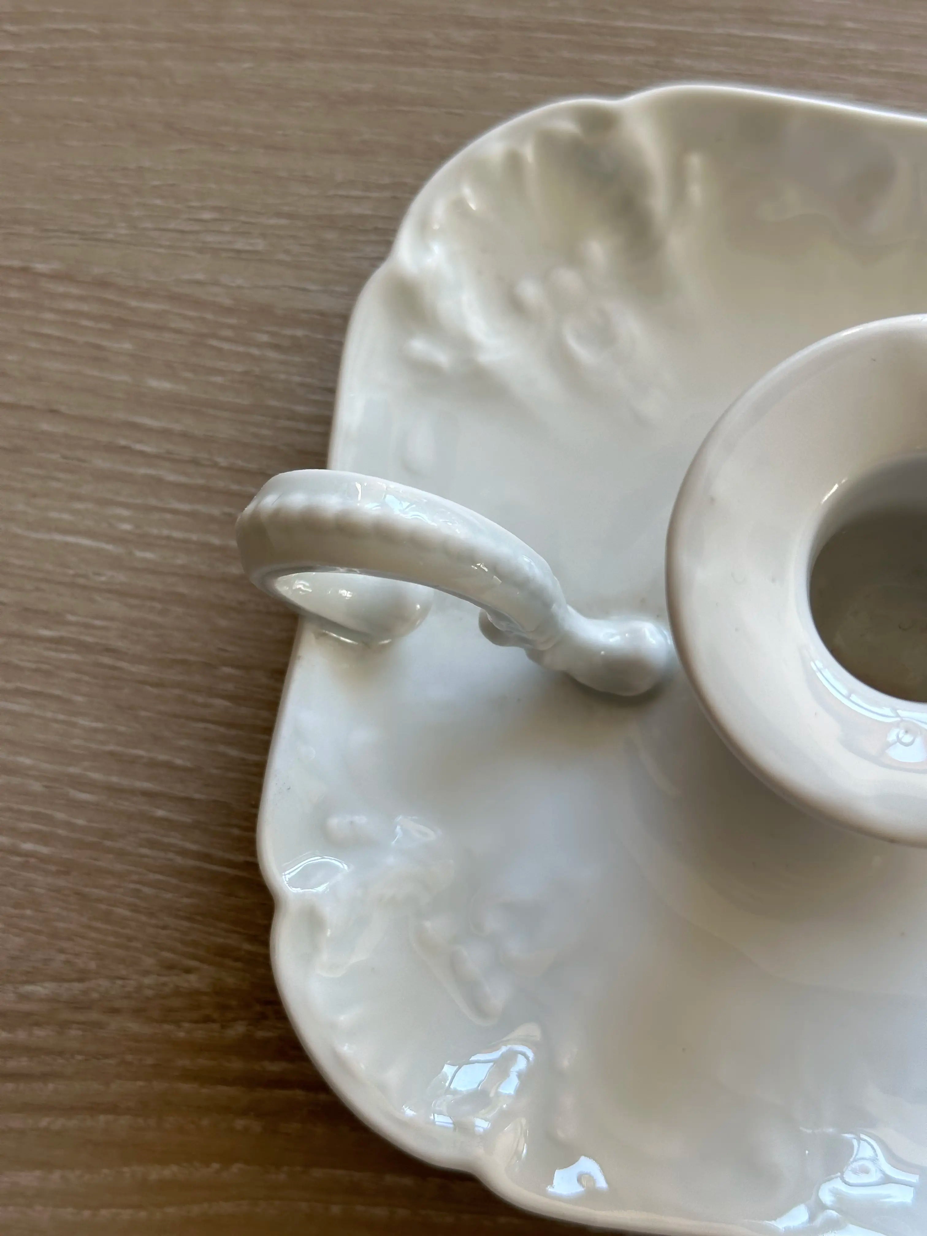 Bougeoir en porcelaine blanche Pillivuyt