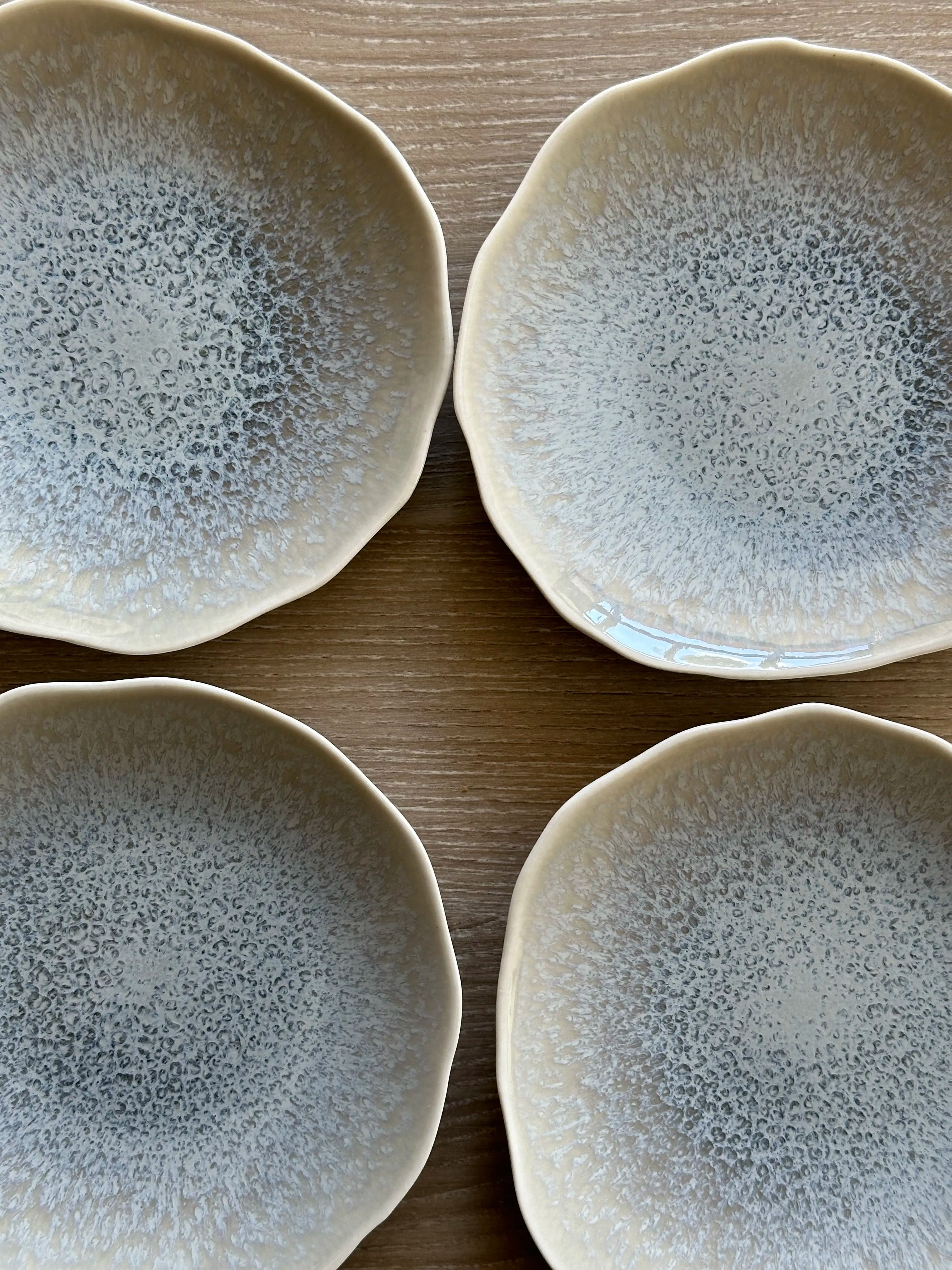 Assiettes Vari - Design texturé en céramique