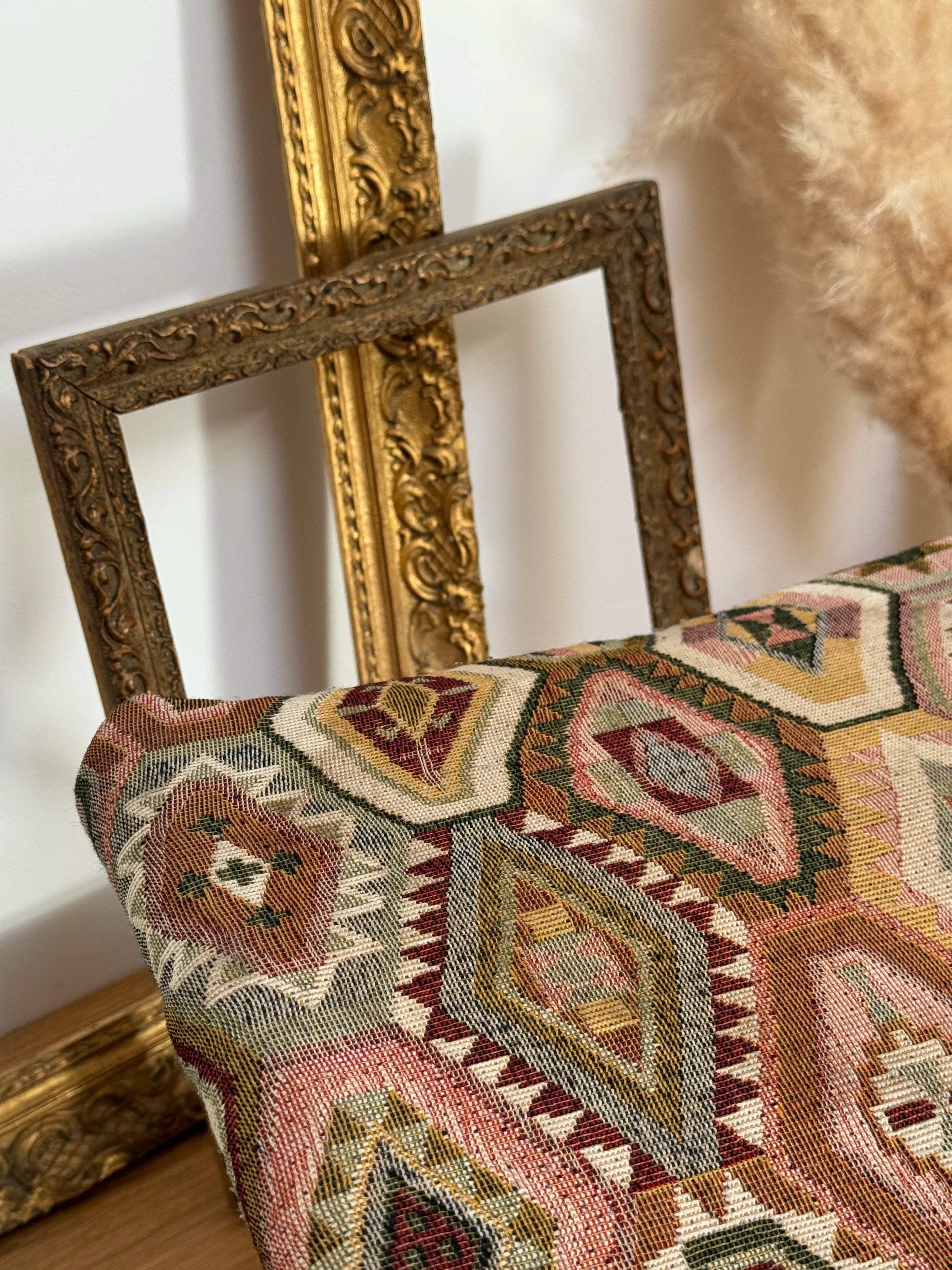 Tabouret pliant vintage en bois et tissu éthnique