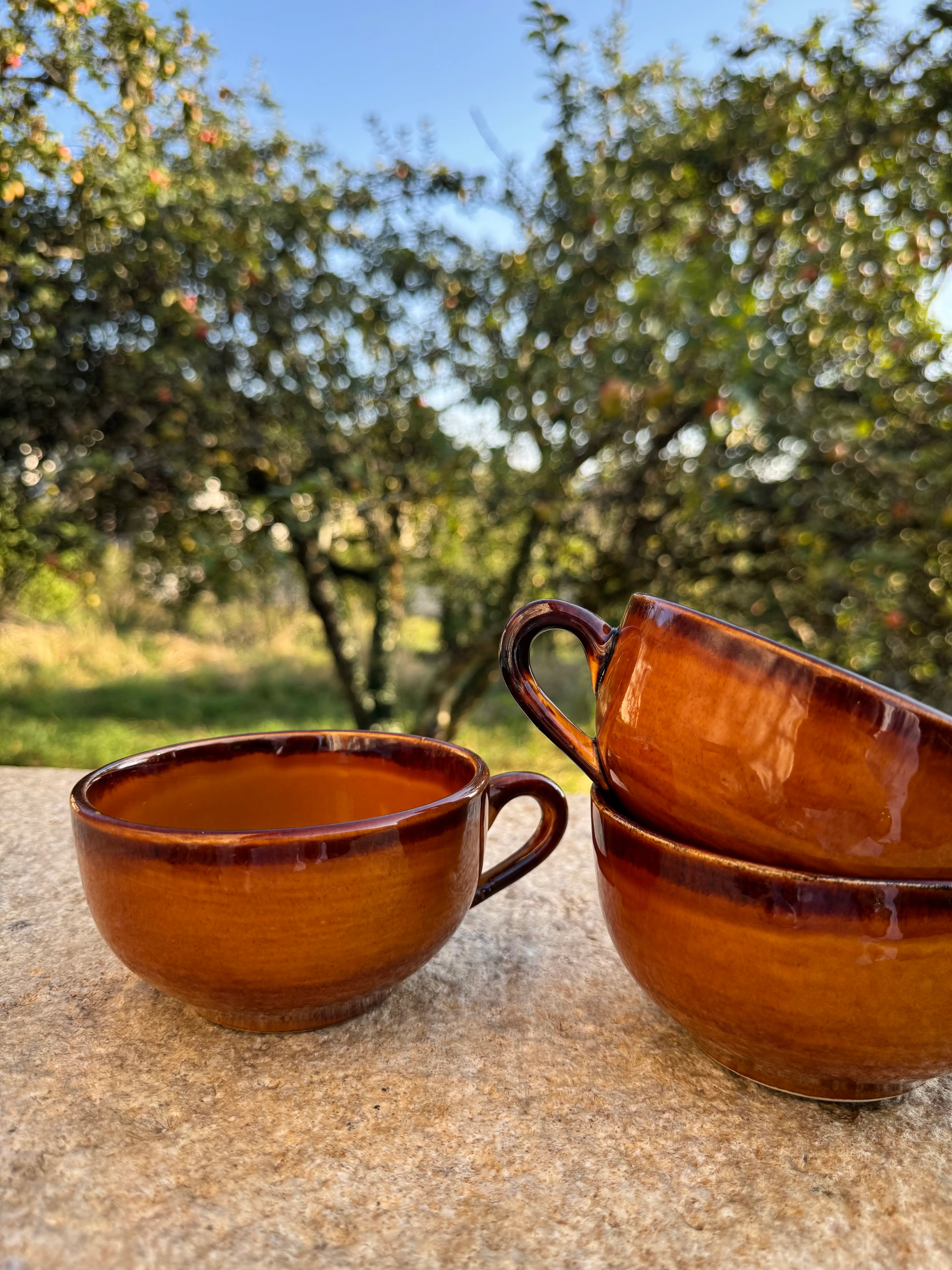 Tasses vintage en céramique Saint Clément