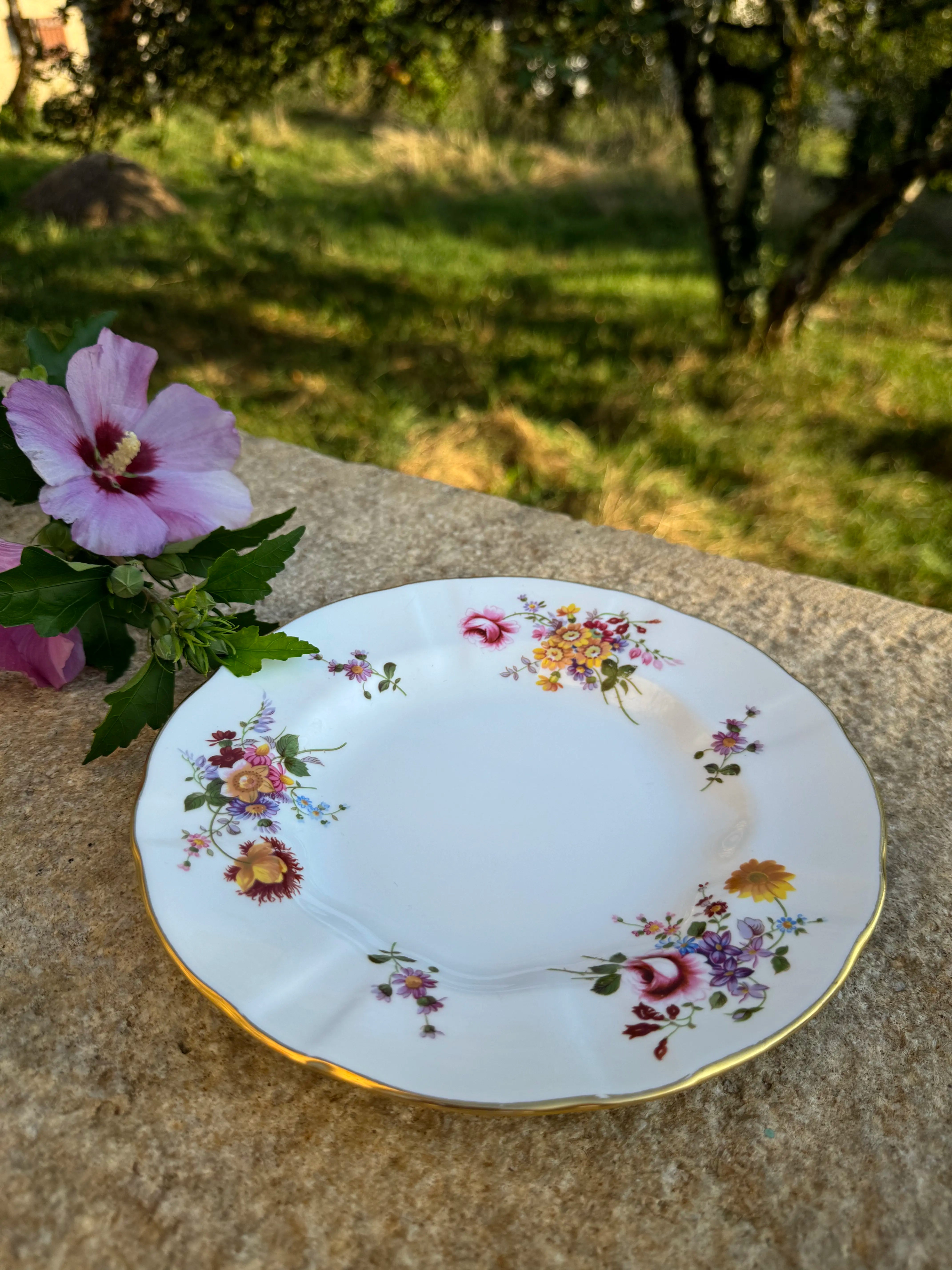 Assiette en porcelaine “Derby Posies” Royal Crown Derby