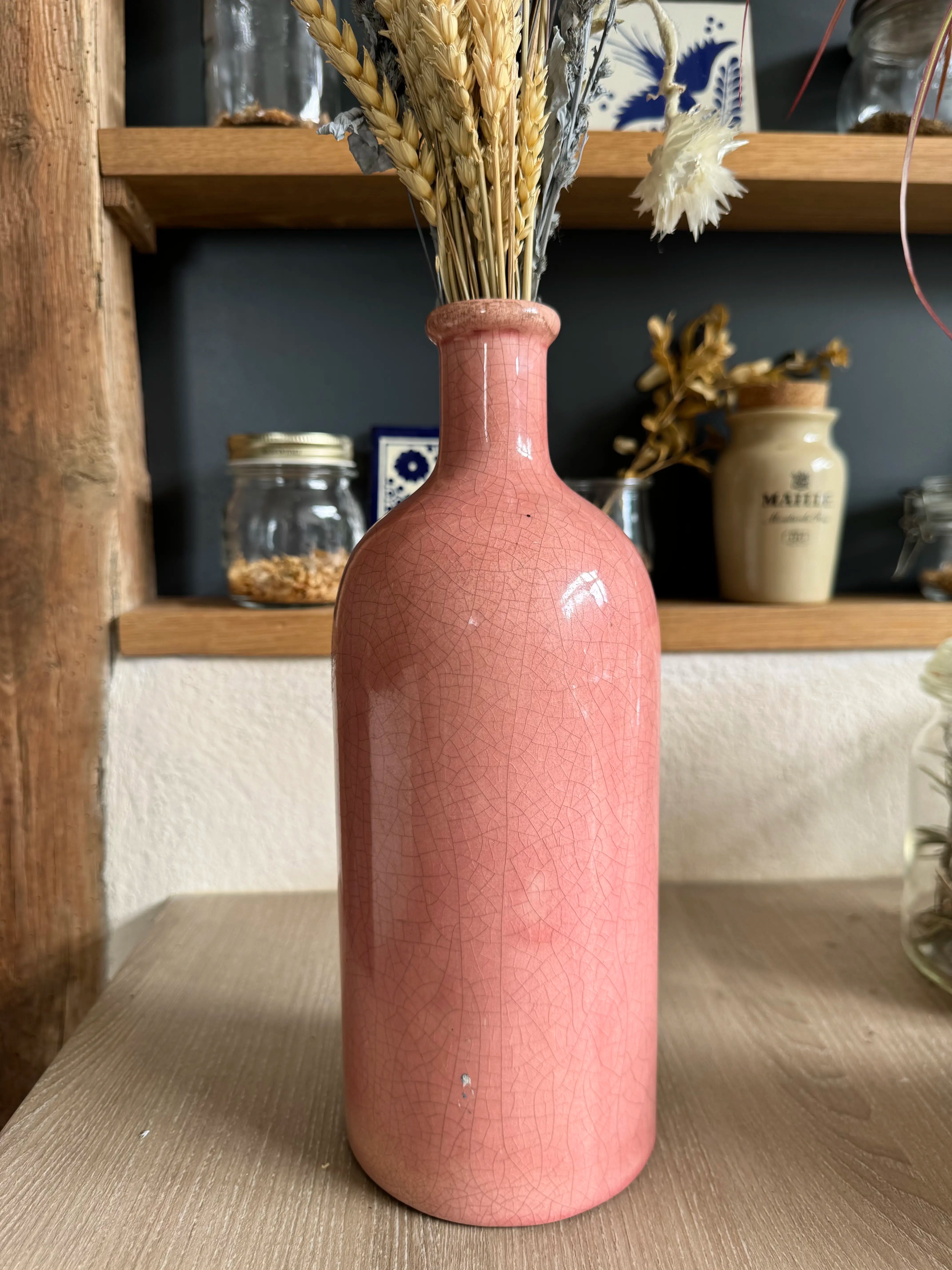 Vase en céramique rose de Charolles