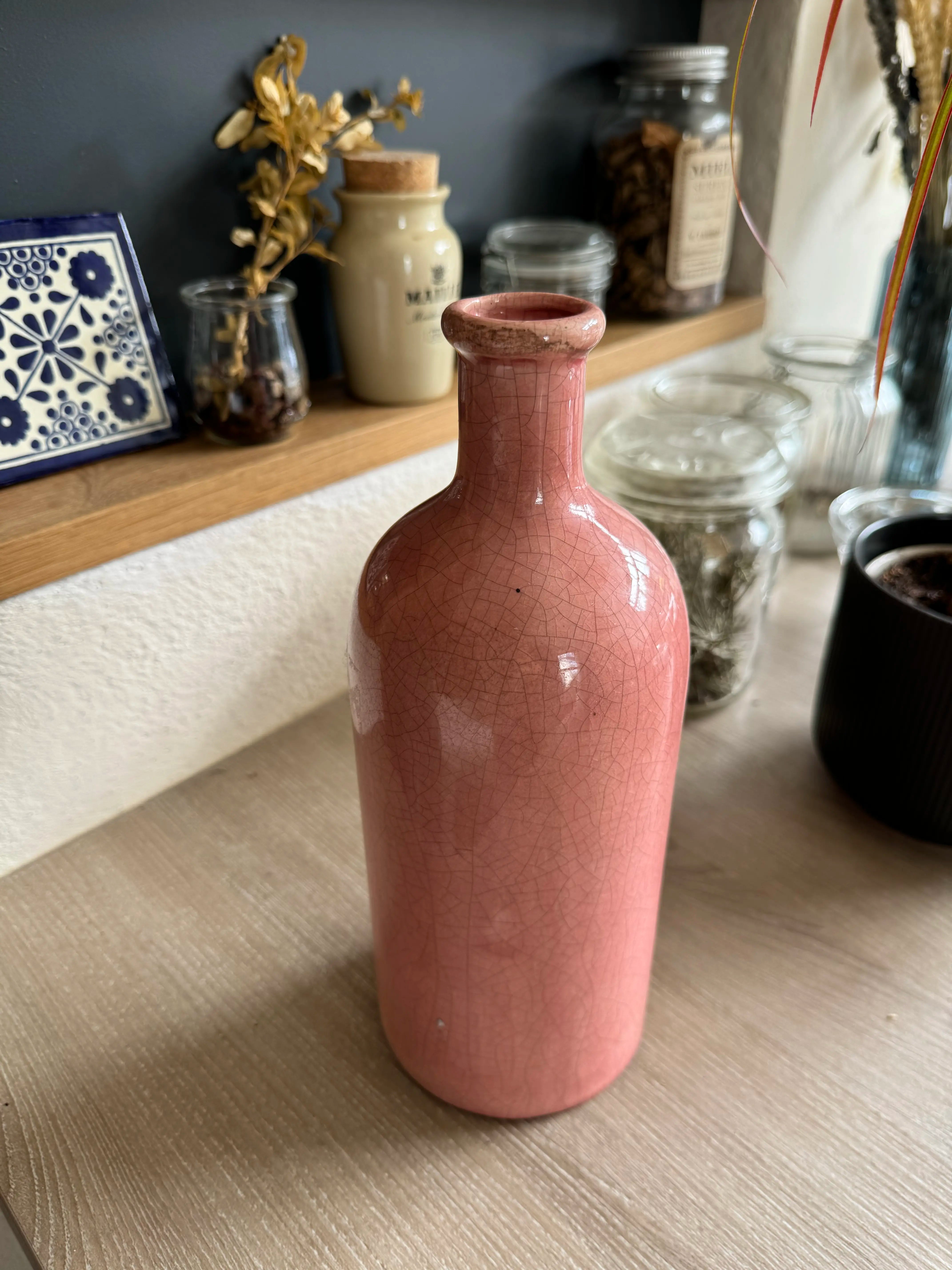 Vase en céramique rose de Charolles